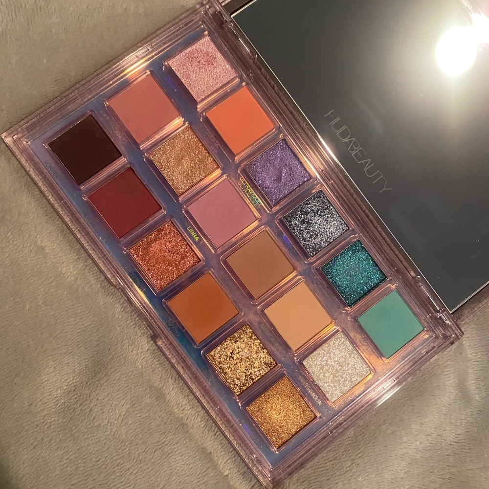 Mercury retrograde palette